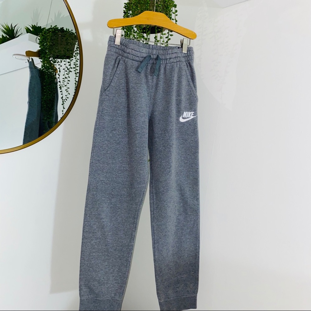girls nike grey sweatpants